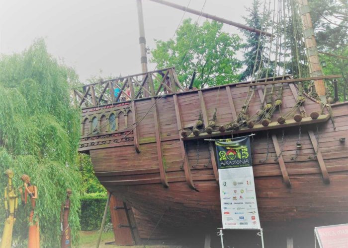 5954D0CE-984E-4869-B4E3-95E029DDE21A